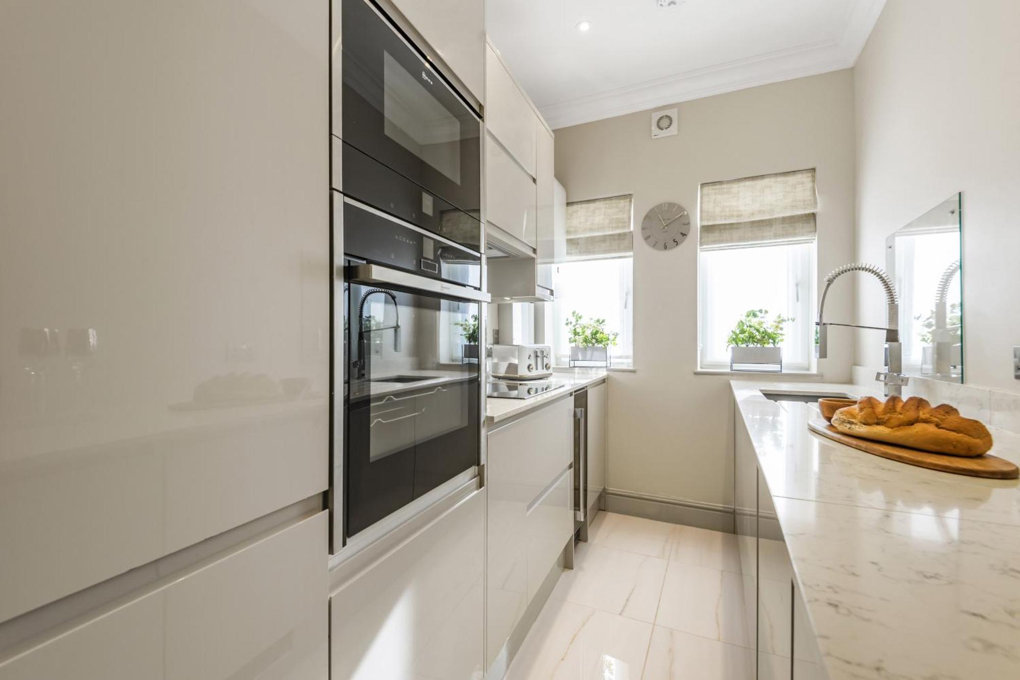 Luxury 1-Bed Apartment In Sought After Prime London Location מראה חיצוני תמונה